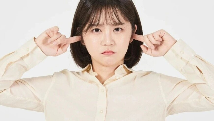 管家婆最新彩图图库2025,内蒙古一网红骑手跑步送餐？假,完美答案解释落实_终极版V11.67